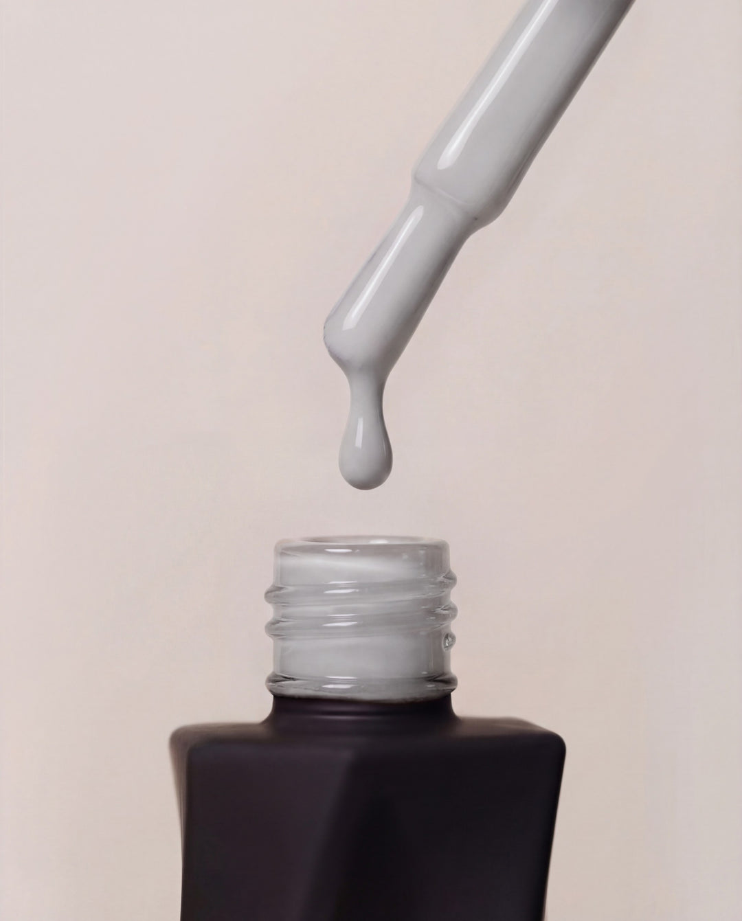 Gel Polish Mist Gray – Evolve – Semi-Permanent Nail Polish 10ml
