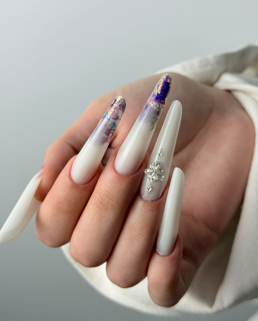 Self-Leveling Milky White Gel